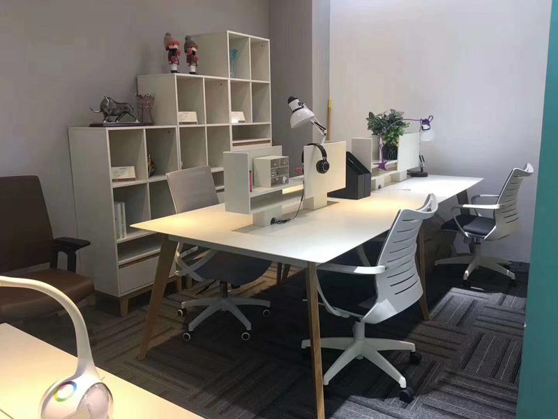 如何定制辦公家具？辦公家具擺放的風(fēng)水要考慮哪些因素？